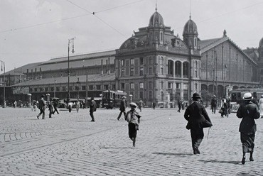 A Nyugati (akkor Berlini) tér 1917-ben. Forrás: Fortepan / Berecz