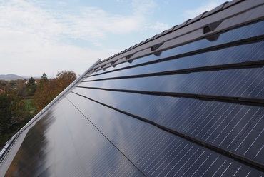 A GENEREON napelemes tetőcserepei, Fotó forrása: Terrán