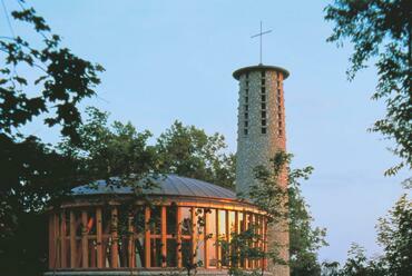 Evangélikus templom, Balatonboglár, 1995. Fotó: Nagy Tamás