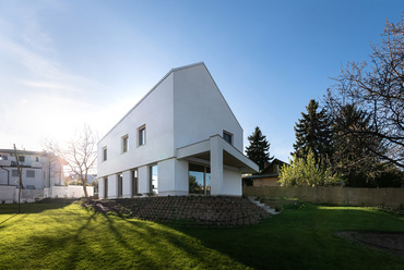 Ház a Madárhegyen –  terv: Soltész Noémi és Pajer Nóra / Nanavízió – fotó: Juhász Norbert