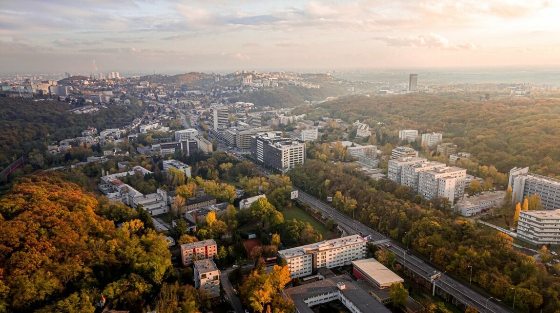 Az egykori pozsonyi katonai kórház, az ESET-campus leendő helyszíne. Forrás: ESET