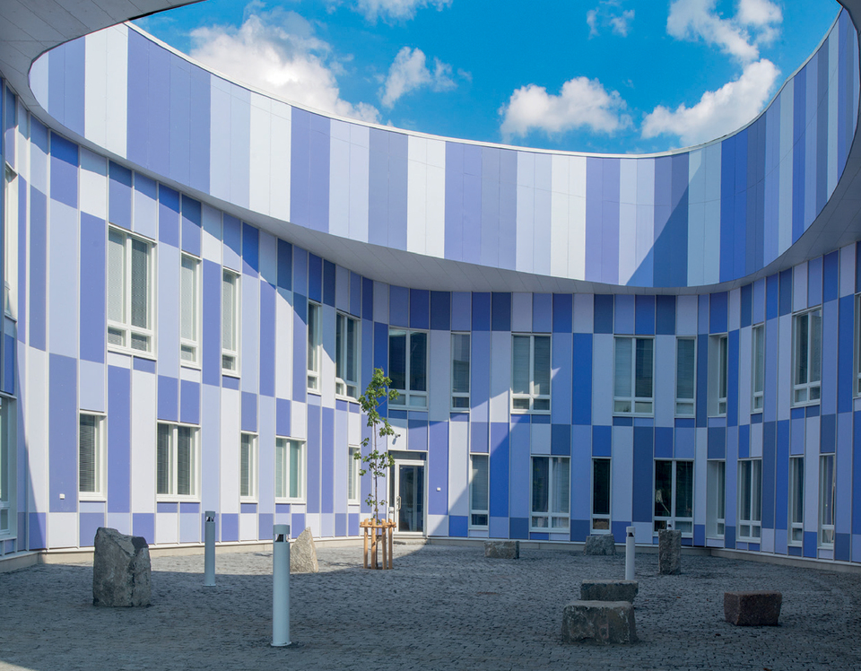 Kastelli Iskola (Arkkitehtitoimisto Lahdelma & Mahlamäki Oyt ) Oulu, Finnország; fotó a CRLT Solution Kft. hozzájárulásával