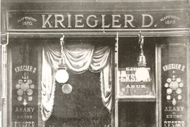 Budapest, Károly körút 24., Kriegler Dávid ékszerüzletének portálja 1902-ben - forrás: Szalon Újság, 1902., 24. melléklet