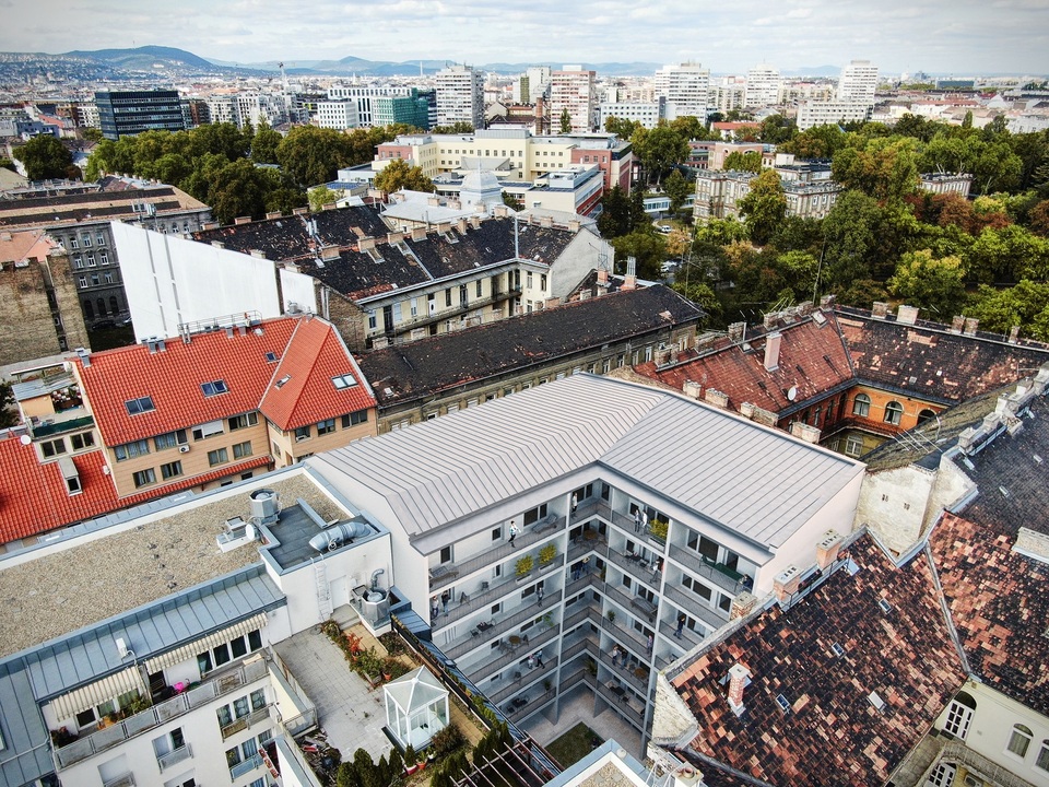 ROSALIAHÁZ Társasház, Budapest, IX. Kerület,  NEwLine Építésziroda, Kisgergely Csaba, Kép forrása: Ökoházak