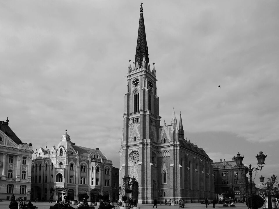 Újvidék. A neogótikus Szűz Mária Szent Neve római katolikus plébániatemplom, építész: Molnár György, 1894 körül, Fotó: Lovra Éva