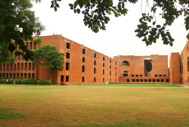 Indian Institute of Management - Ahmedabad. Építész: Louis Kahn. Fotó: Wikimedia Commons