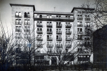 Budapest, Kossuth tér 18., 1938-ban, tervező: Preisich Gábor, Vadász Mihály és Wellisch Andor (Fortepan/Preisich család)  