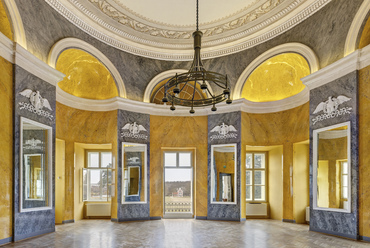 Az ovális díszterem, a kilátás fókuszpontjában pedig a Hollandi-ház, Fotó: Gulyás Attila