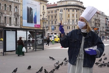 Center for Genomic Gastronomy | Szmogszüret, Blaha Lujza tér, 2021 | állókép a videóból