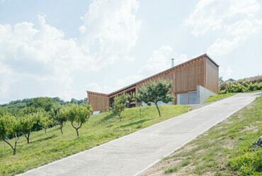 Szegzárd – the lodge – Tervező: Fialovszky Tamás, Kenéz Gergely, Varga Katalin (építész stúdió) – Fotó: Kenéz Gergely