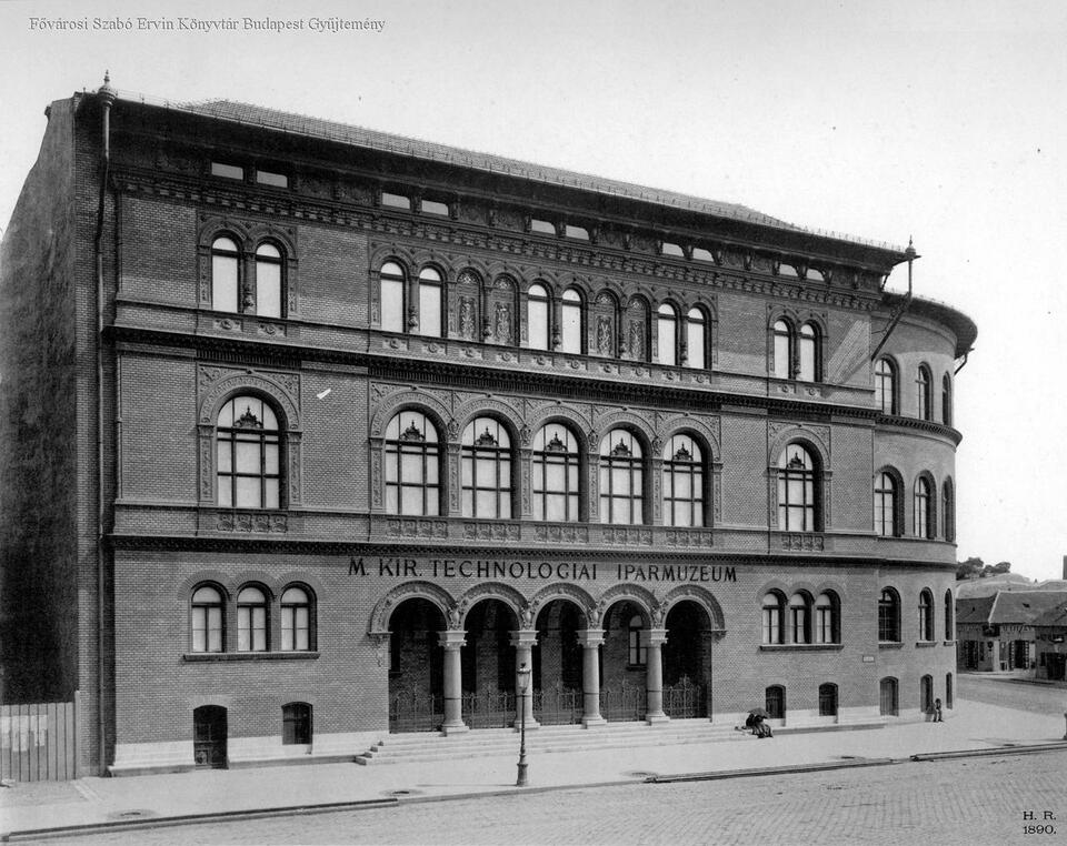 Budapest, Állami Felső Ipariskola és Technológiai Iparmúzeum (ma: ÓE Bánki Donát Mérnöki Kar), 1890 körül, tervező: Hauszmann Alajos (Hermann Oskar Rückwardt felvétele, FSZEK Budapest Gyűjtemény)