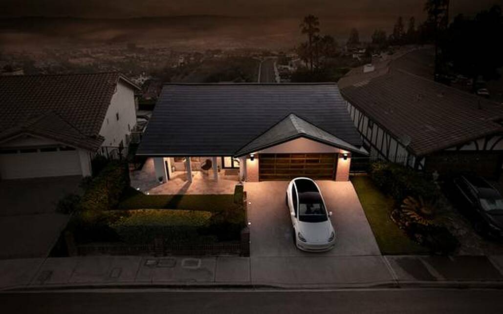 Forrás: https://www.tesla.com/solarroof 