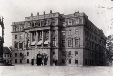 A Honvédelmi Minisztérium épülete, A Forrás: Fortepan / Budapest Főváros Levéltára / Klösz György 