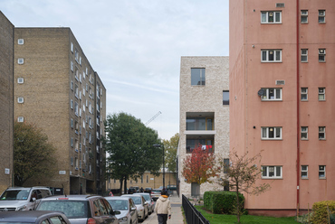 Caudale önkormányzati bérház, Camden, London – Tervező: Mae Architects – Fotó: Stäle Eriksen és Tim Crocker