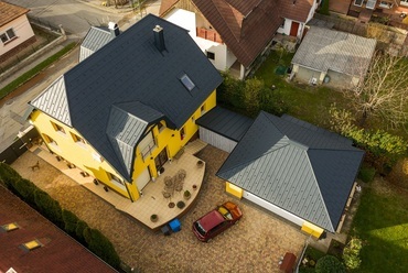 Családi ház, Veszprém. Forrás: Prefa