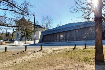 A Normafa Kapu és Látogatóközpont, Építészet: Benczúr-Weichinger Studio, 2018-2021, Fotó: Benczúr-Weichinger Studio
