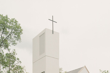 Szentháromság-templom, Derekegyház – Tervező: Váncza Művek – Fotó: Danyi Balázs