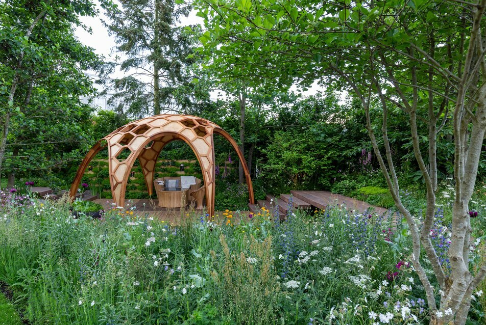 Wood wide web - pavilon a Meta Gardenben 