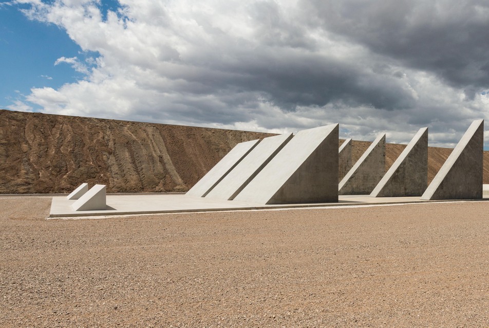 City, 1970 - 2022 — Michael Heizer mesterműve elkészült