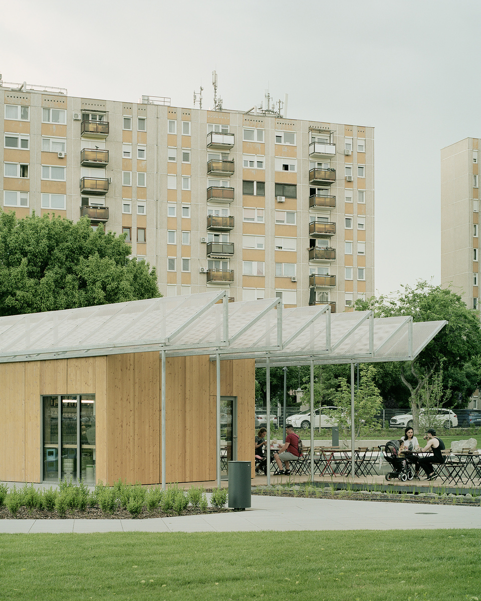 Vizafogó park pavilon épület – tervező:  Archikon – fotó: Danyi Balázs