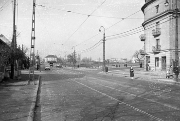 Budaörsi út - Alkotás utca találkozása a Hegyalja úti kereszteződésnél, 1960. Forrás: Fortepan/UVATERV
