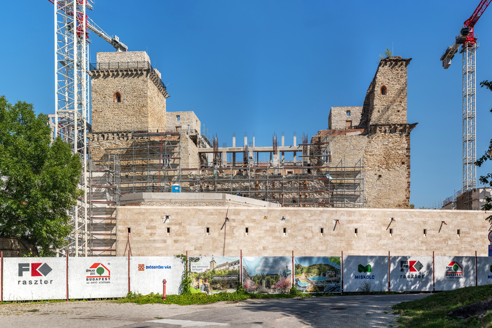 A diósgyőri vár kiépítése, Fotók: Gulyás Attila