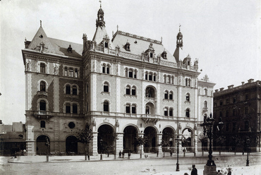 Andrássy (Sugár) út 25., Drechsler-palota. A felvétel 1884-1890 között készült. Forrás: Fortepan / Budapest Főváros Levéltára. Levéltári jelzet: HU.BFL.XV.19.d.1.06.053 