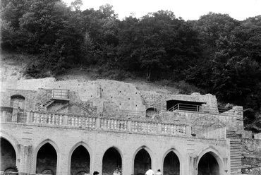 A díszudvar keleti szárnyának bővítése, Forrás: Fortepan, Adományozó: Morvay Kinga