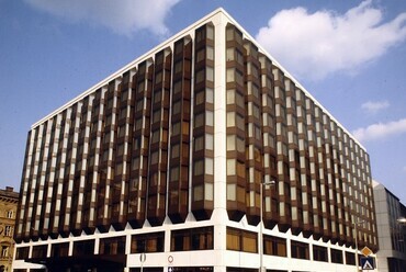 A frissen átadott épület 1982-ben, Fotó: Fortepan, Adományozó: Gábor Viktor