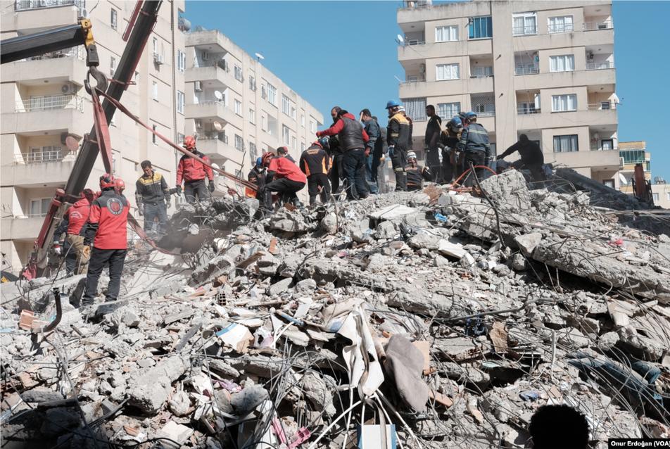 Miért követelt ennyi halálos áldozatot a törökországi földrengés?