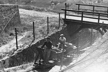 Badacsony, kőszállítás csillével, 1959 / Forrás: Fortepan 45046, Mészáros Zoltán