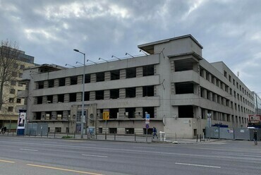 Az egykori Modiano-gyár bontásának korábbi fázisa. Fotó: Építészfórum