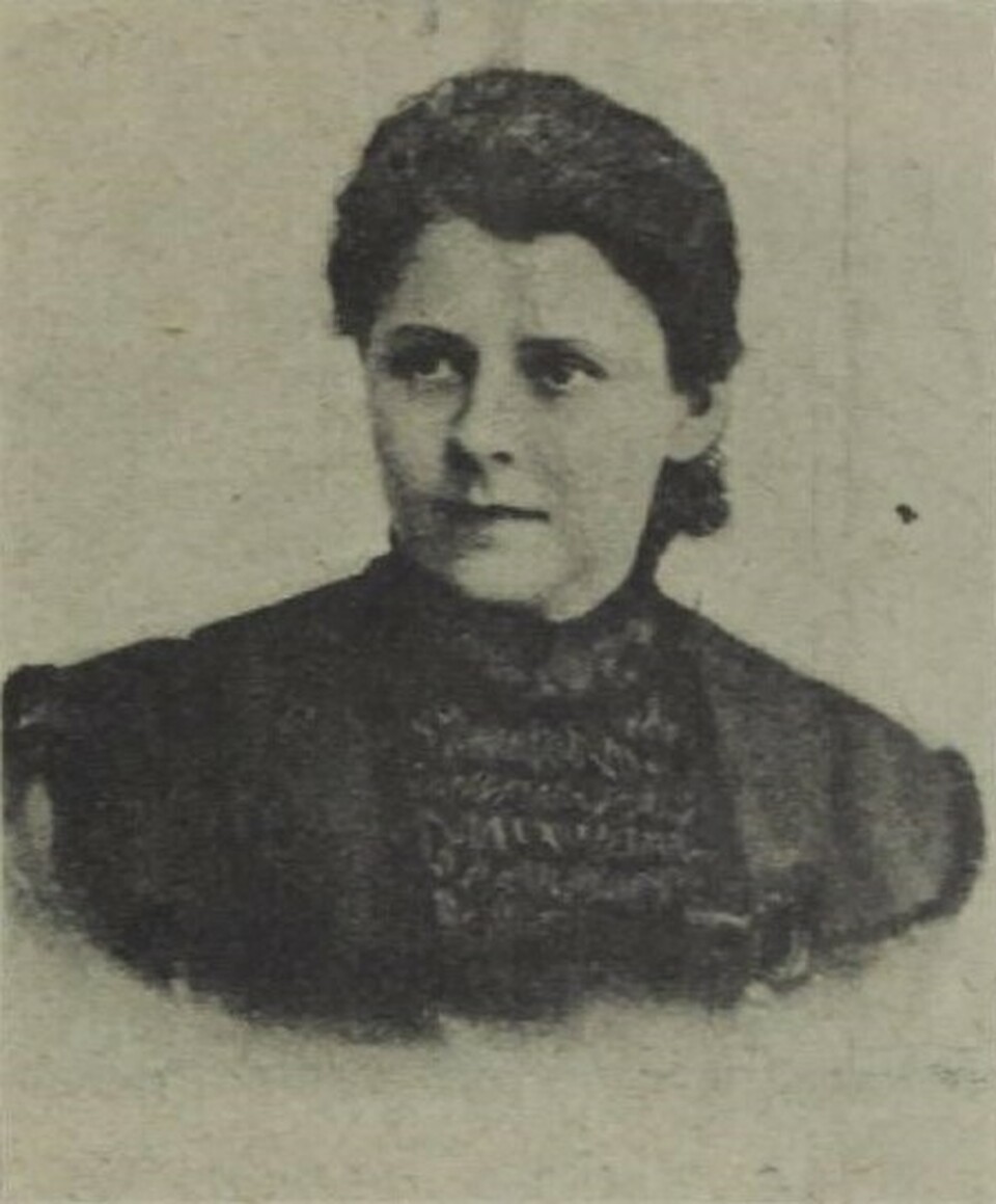 Paulas Erika arcképe a bécsi Das Interessante Blatt 1901. február 28-i számában, mint „az első női építész Magyarországon”. Forrás: ÖNB Digital
