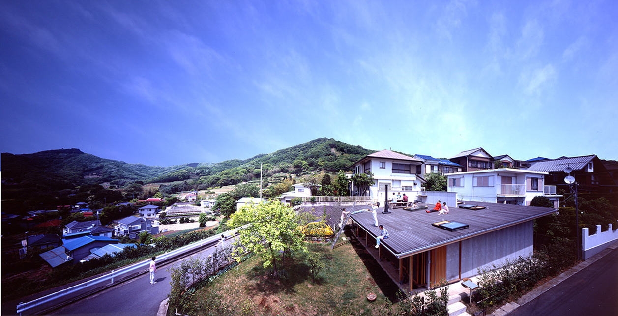 Roof House, Tokió, Japán / tervező: Takaharu Tezuka és Yui Tezuka / fotó: Katsuhisa Kida | FOTOTECA / forrás: Tezuka Architects