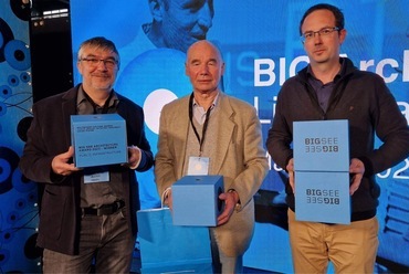 BigSEE díjátadó – balról jobbra: Németh Tamás, Tompos Csaba és Kelemen Bálint, a KÖZTI építészei
