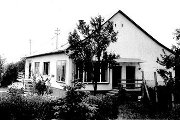 Családi ház, Tök, 1974 körül. Fotó: Preisich Katalin archívuma