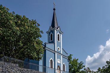 Kék kápolna Balatonbogláron, Fotó: Bődey János