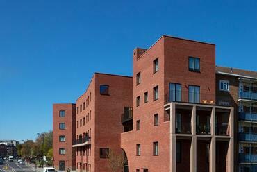 Taylor & Chatto Courts and Wilmott Court, Frampton Park Estate © Henley Halebrown, fotó: Nick Kane. Forrás: RIBA