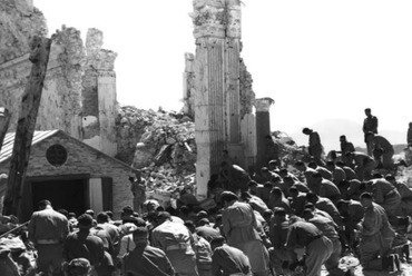 Monte Cassino, a II. világháború alatti rombolás után. Forrás: kelleterre.com
