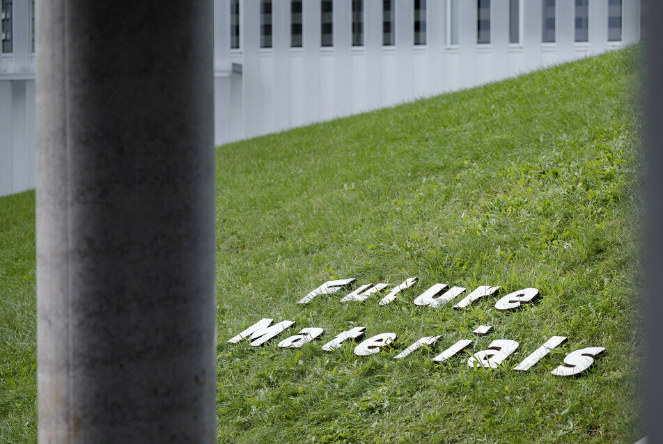 Fókuszban a jövő anyagai: űr-beton és bolygópozitív textilek a Future Materials konferencián