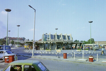 Autóbusz-állomás, 1978. Forrás: Fortepan / UVATERV
