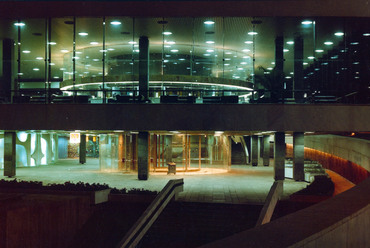 Déli pályaudvar, fent a pénztárcsarnok, 1972. Forrás: Fortepan // 212494 // Fortepan/Album057
