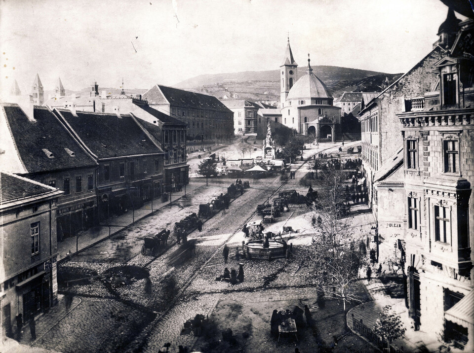 Széchenyi tér, 1904. Forrás: Fortepan / Uj Nemzedék napilap
