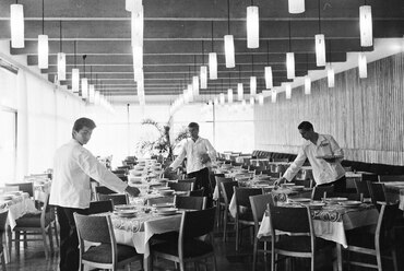 Badacsony, Hableány étterem az 1964-es átépítést követően. Forrás: Fortepan_113887 / Bauer Sándor
