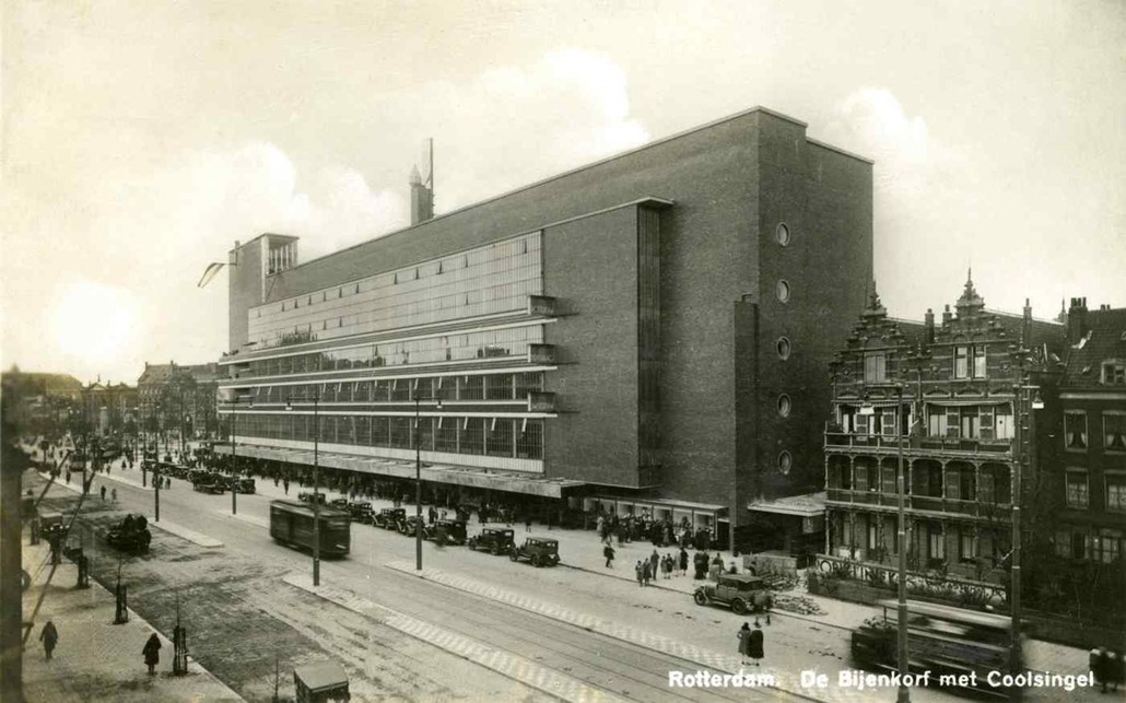W.M. Dudok: De Bijenkorf áruház, Rotterdam (1929-1930). Forrás: www.dudok.org
