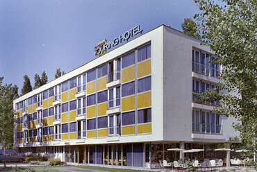 Szántód, Touring Hotel, 1969. Forrás: Fortepan 208337 / FŐFOTÓ
