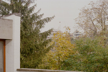 Négylakásos társasház a Lévay utcában (1969). Tervező: Varga Levente. Fotó: Danyi Balázs (2024)
