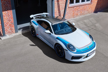 Személyre szabott autók a Porsche Exclusive Manufaktur műhelyéből. Forrás: Porsche
