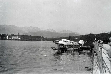 Ausztria, Gmunden, Traunsee, kikötő. Balra a háttérben a Seeschloss Ort és a Landschloss Ort. Felvétel éve: 1931. / Forrás: Fortepan 272862 / Fortepan/Album085
