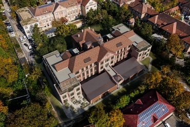 Az Észak-Közép-budai Centrum, Új Szent János Kórház és Szakrendelő kialakítása keretében a 27. sz. épület átalakítása, bővítése, látványterv.

Forrás: ÉTDR (Építészfórum archívum)
